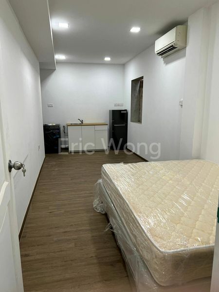 1 Bed Corner Terrace (Landed) for Rent in  Pasir Panjang Road - Image 2